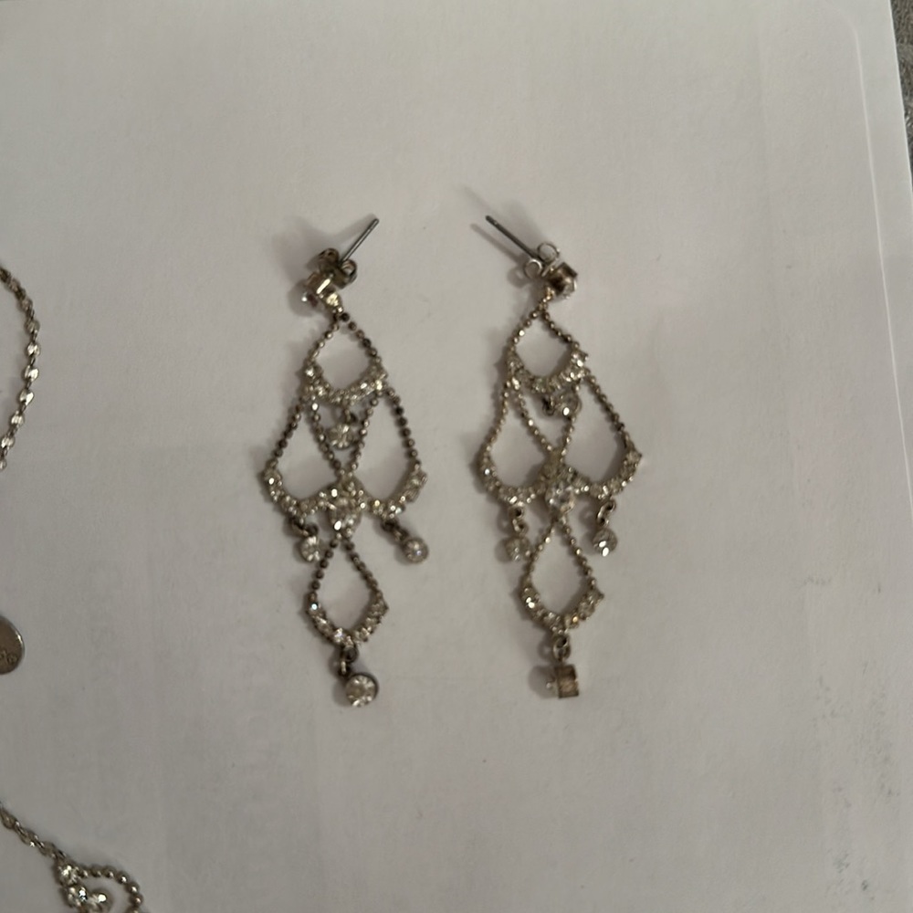 Jewelry Set - Picture 3 of 3